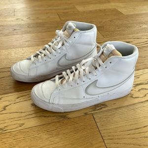 Men’s Nike blazers mid
